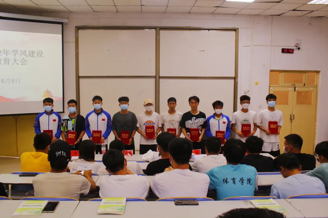 说明: https://mmbiz.qpic.cn/mmbiz_jpg/W4etyUNprHq7d8qqNCdfKQeKqhxyEJcoIs6RRicuFOtn3qx9K7p14cXrYxMMcNlJFkMQ02wGCicWgOViawZ1e2kvw/640?wx_fmt=jpeg&wxfrom=5&wx_lazy=1&wx_co=1